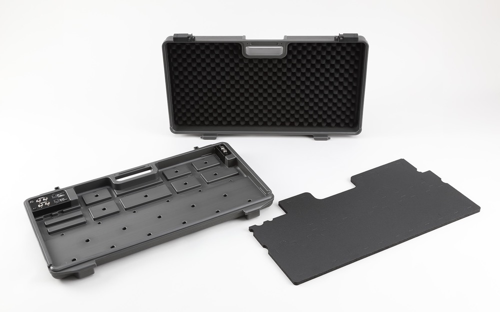 BOSS BOSS BCB-90X Pedal Board with Built-In Junction Box - Effects