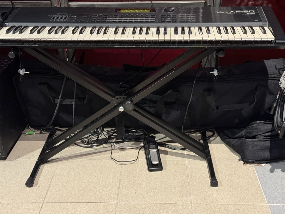 USED Roland XP-80 76 Key Synth, Bag,  &hellip;
