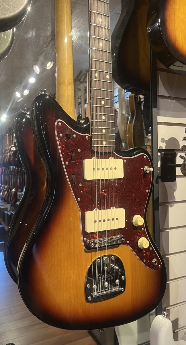 Fender USED Fender 2015 Classic Player Jazzmaster Special Sunburst - Used