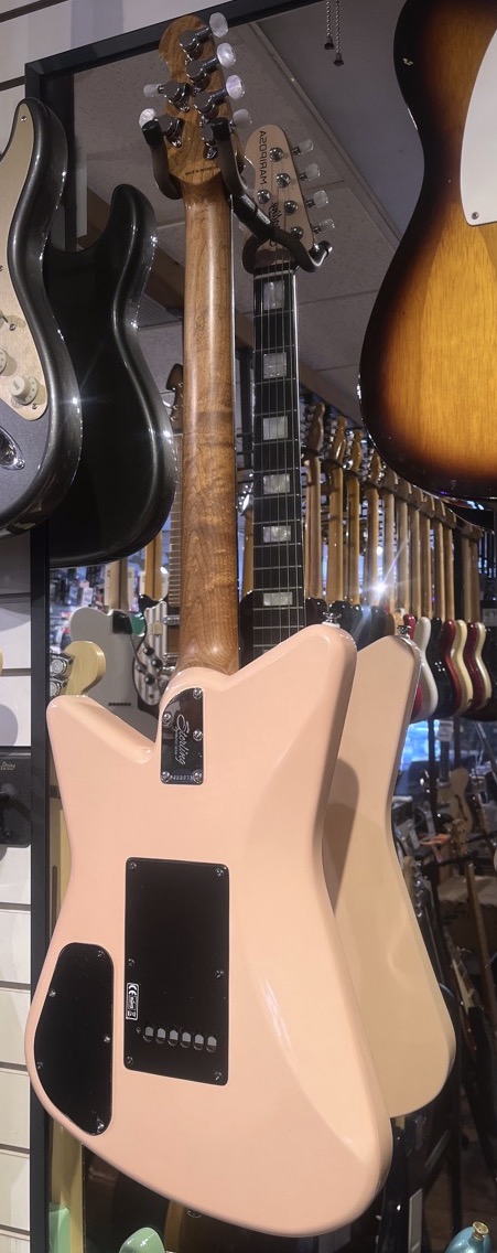 Ernie Ball USED Sterling Mariposa Pueblo Pink w/gigbag - Used