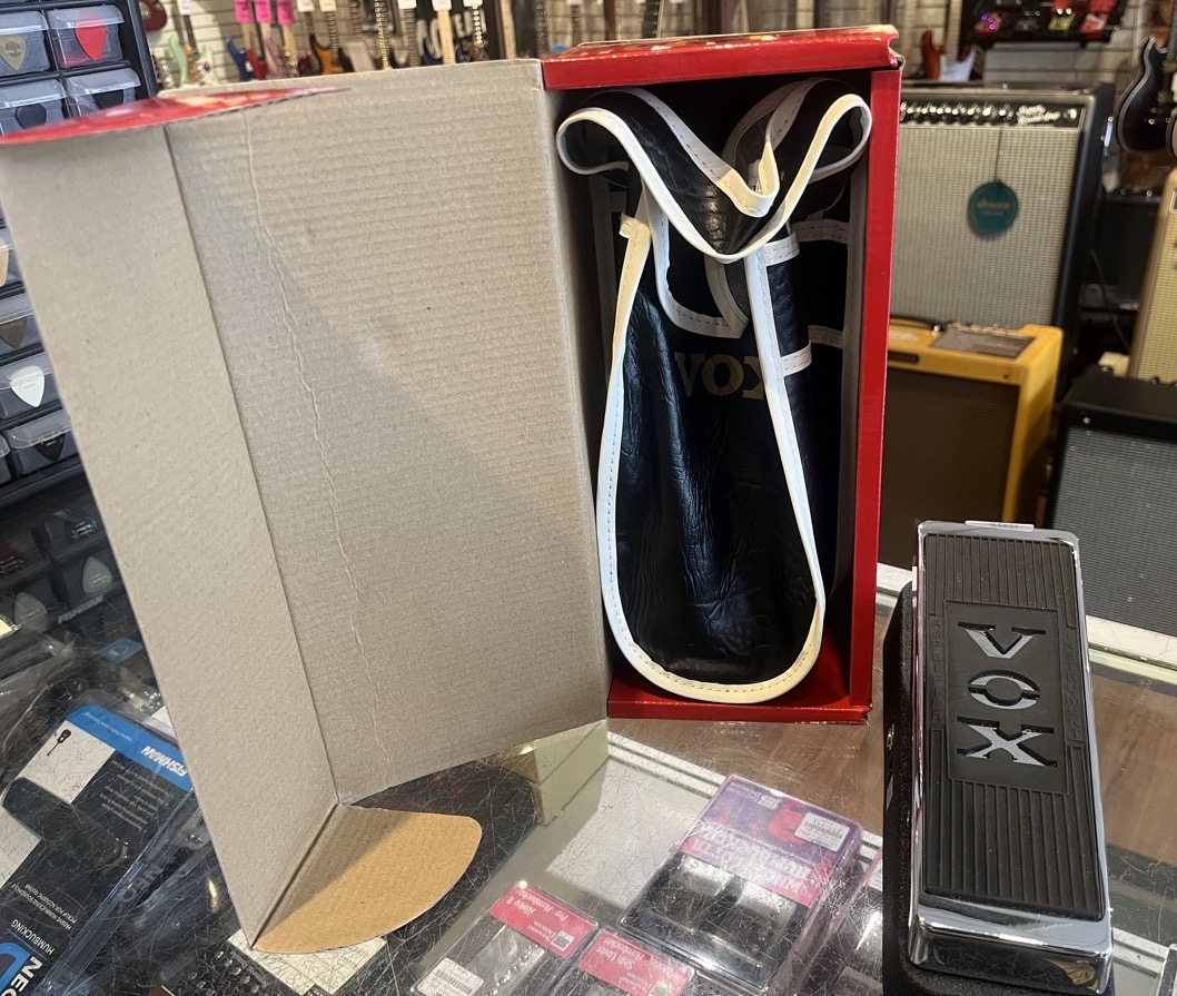 Vox USED Vox V847-A Wah Pedal with Bag & Box - CONSIGNMENT - Used