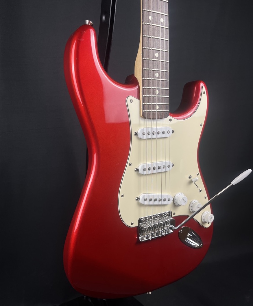 Fender USED Fender 2007 Stratocaster Standard MIM Candy Apple Red - Used