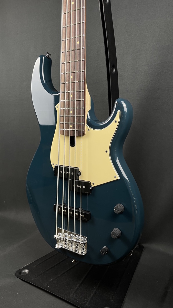 Yamaha USED Yamaha BB435 5 String Bass In Teal Blue - Used